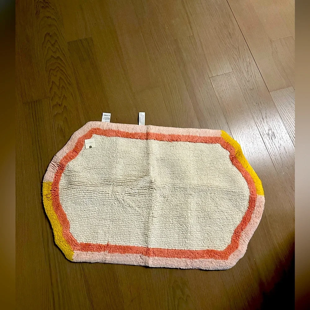ANTHROPOLOGIE HAND-TUFTED MARCEL BATH MAT